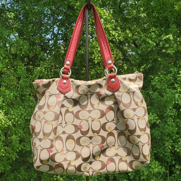 ♻️DONATED ♻️ Coach (Heart) Poppy Handbag - Picture 5 of 13